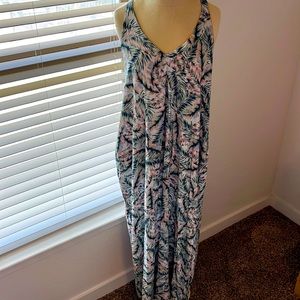 Beautiful summer maxi dress.